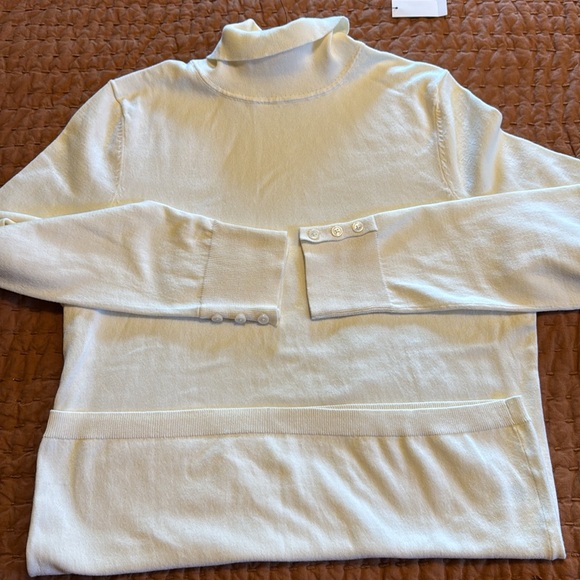 NWT Talbots turtleneck in ivory - Picture 9 of 10